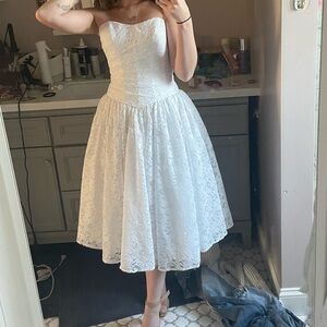 Vintage style David’s bridal wedding dress tea length brand new with tags!!